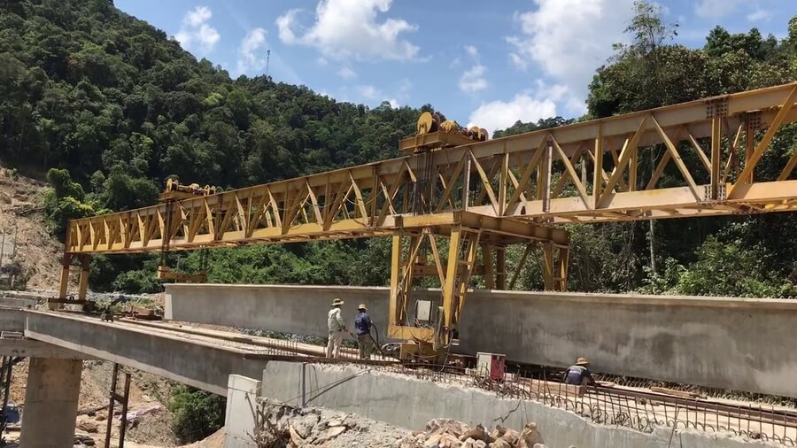 Cổng trục là gì? Cổng trục bãi đúc dầm super T có đặc điểm gì?